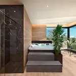 Liliana Villa *